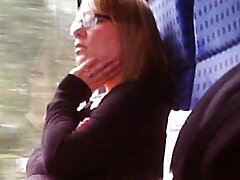 J'ai surpris ma mère aux gros seins en train de regarder du porno vidéo érotique française en ligne