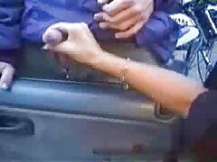 Ado baby-sitter anal baisée dans vidéo érotique vintage la chambre de papa