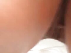 Une video erotique gratuite MILF coquine enseigne une sexualité saine à des adolescentes