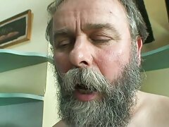 Pauvre fille video porno transexuel gratuit qui pleure à cause d'une première sodomie douloureuse