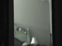 Ma petite jeune video x érotique soeur m'a vu comment je fais une pipe à l'ami de papa