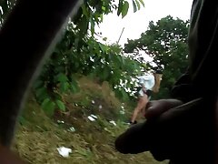 Tenu vers le bas puis baisé par 2 video porno partouze gratuit amis de papa
